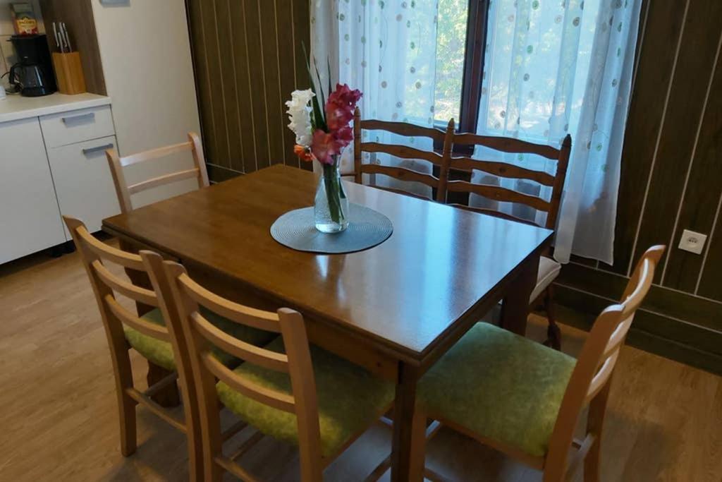 Apartment Brandel * Croatia * Brac * Selca * Puntinak Exterior photo